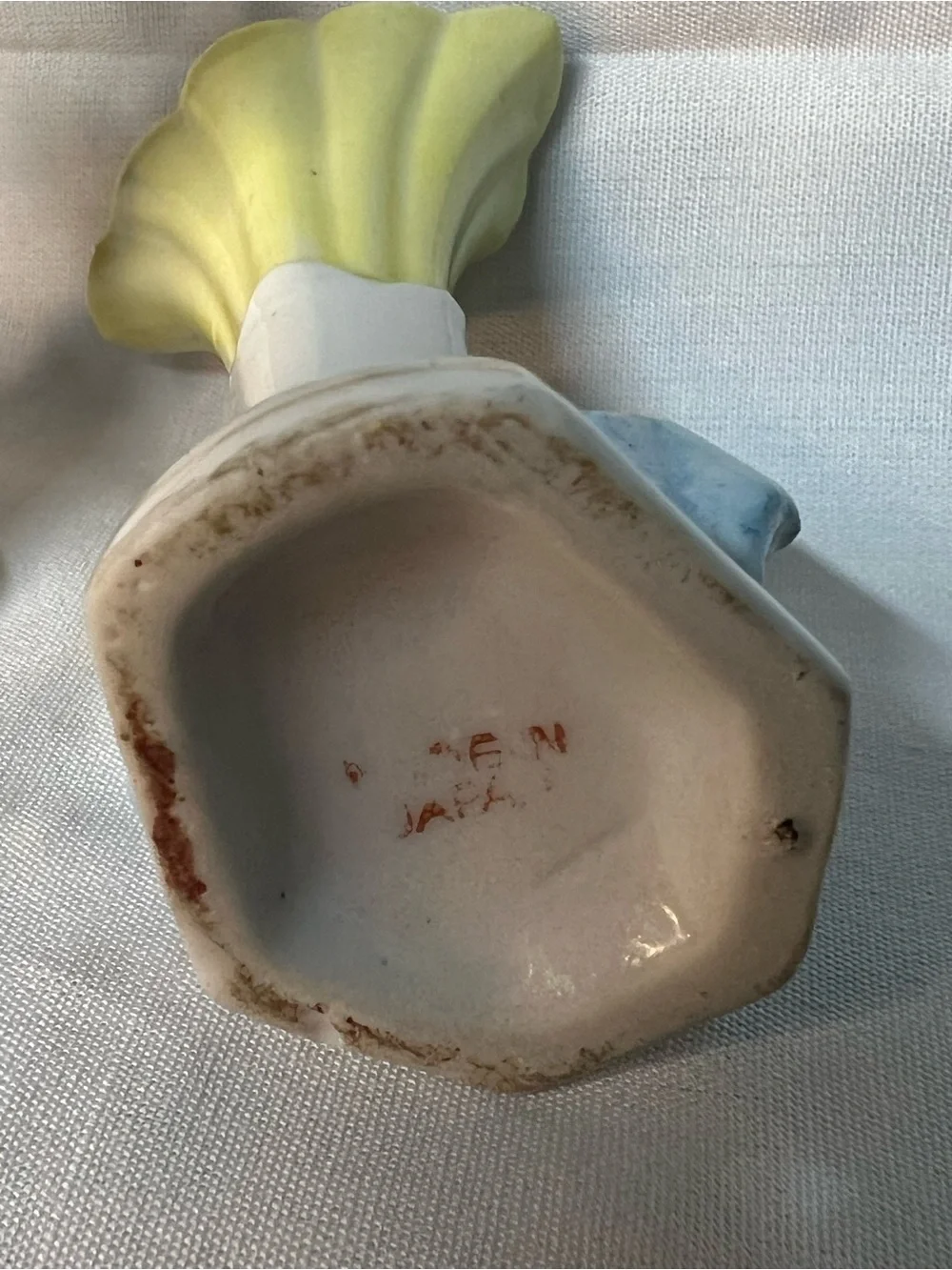 Vintage Hand-Painted Porcelain Colonial Couple Bud Vase